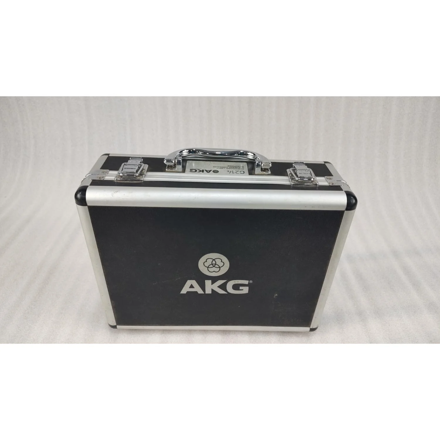 AKG C214 Large Diaphragm Condenser Microphone with Aluminium Case - Open Box - Image 9