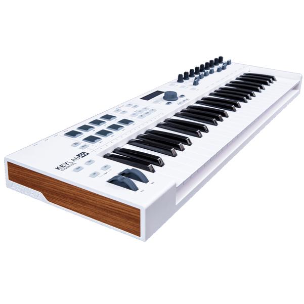 Arturia Keylab Essential 49 Universal Midi Keyboard With Gigbag, Polishing Cloth & Ebook - Image 3