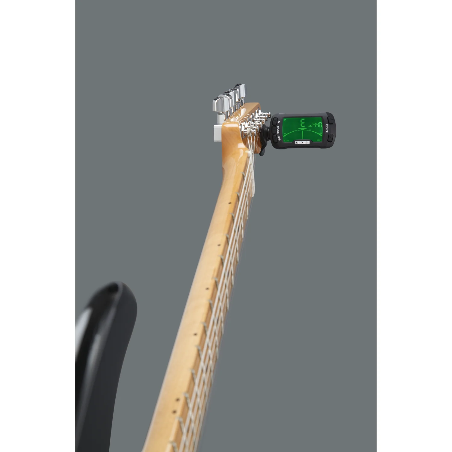 BOSS TU-03 Clip On Tuner & Metronome - Image 4