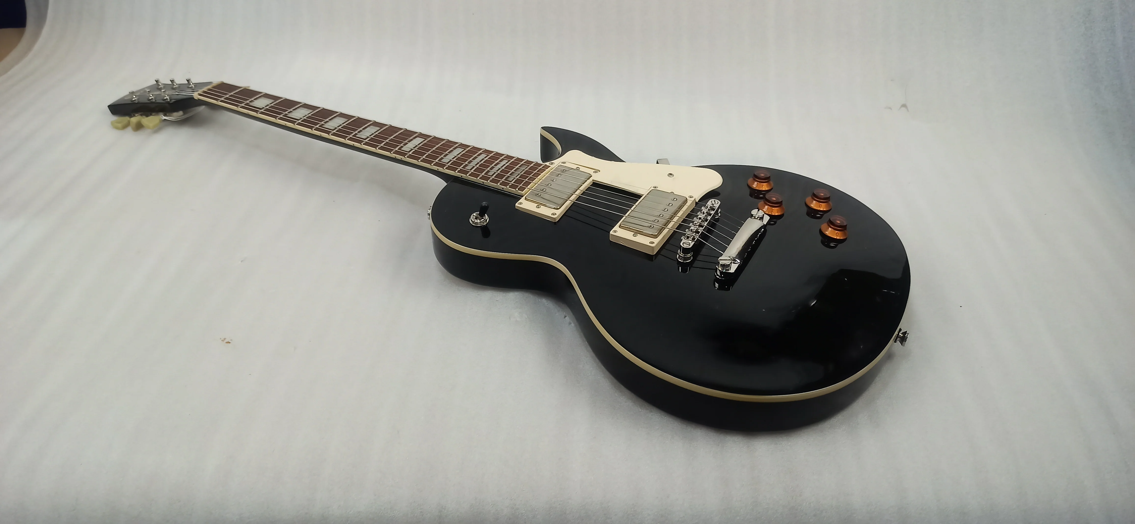 Cort CR200 Les Paul Style Electric Guitar - Open Box - Image 21