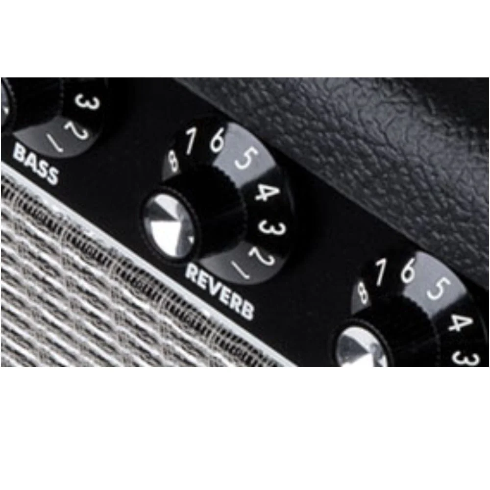 Fender 2274004000 Custom 68 22-Watts Deluxe Guitar Amplifier - Image 6