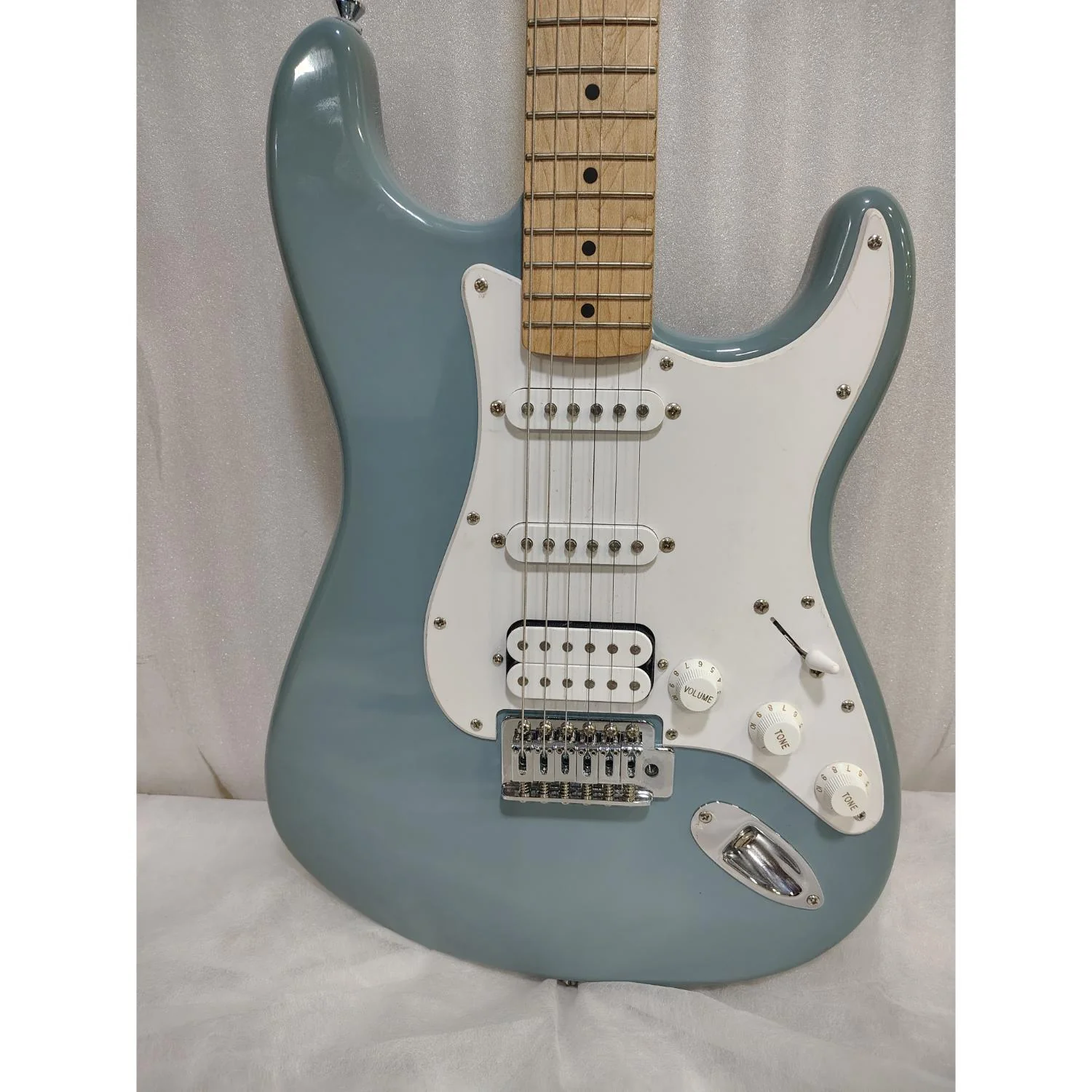 Fender FSR Squier Sonic Stratocaster Electric Guitar - Open Box - Image 19
