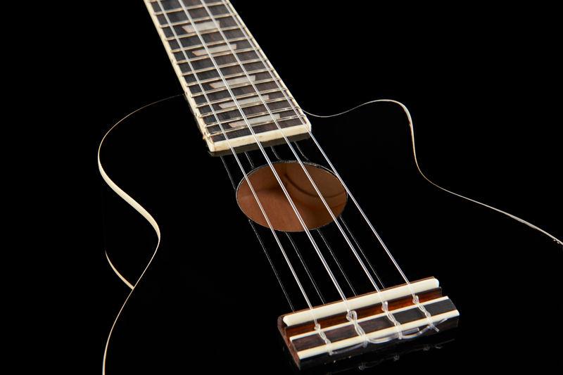 Harley Benton UK-L100E BK Soprano Ukulele - Image 9