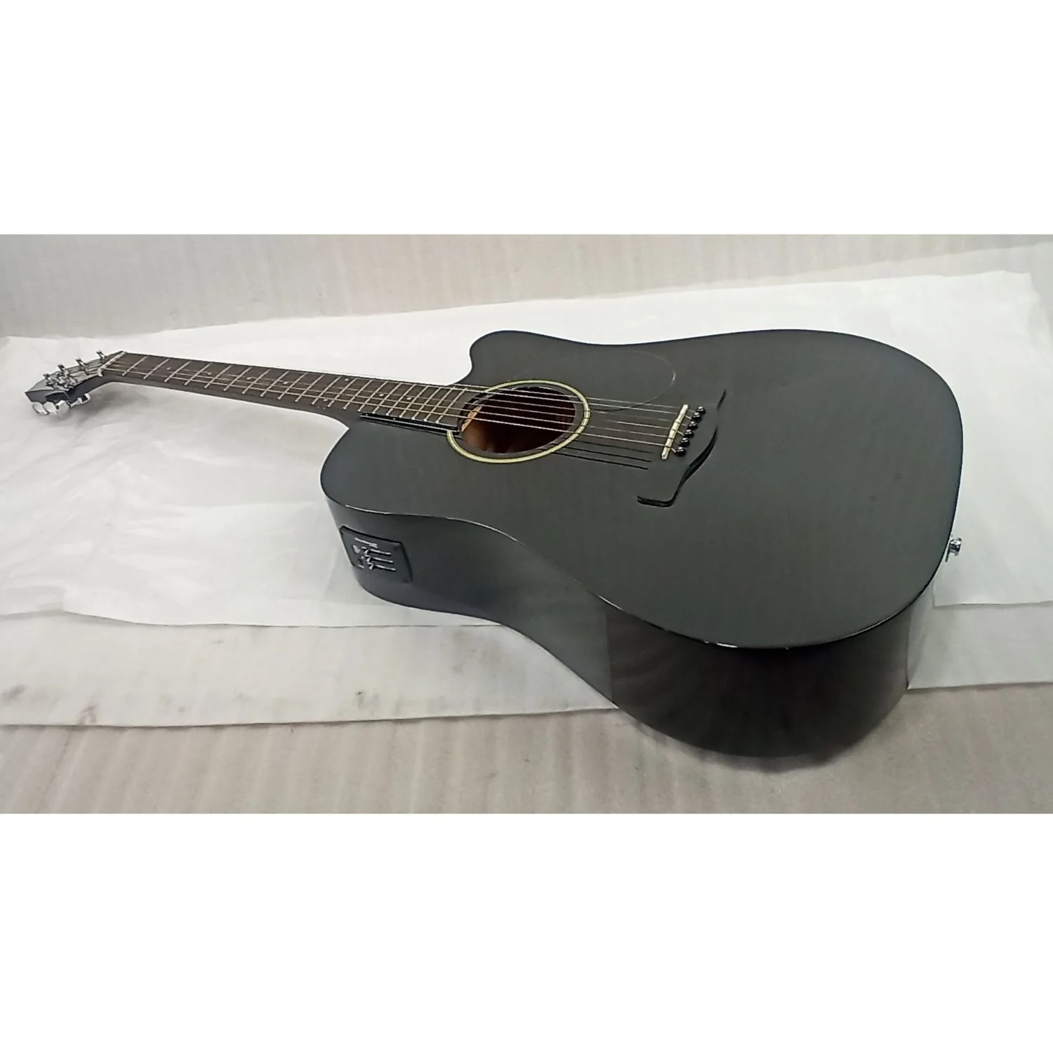 Havana H- 1 Cutaway Electro-Acoustic Guitar - Black - Open Box B Stock - Image 2