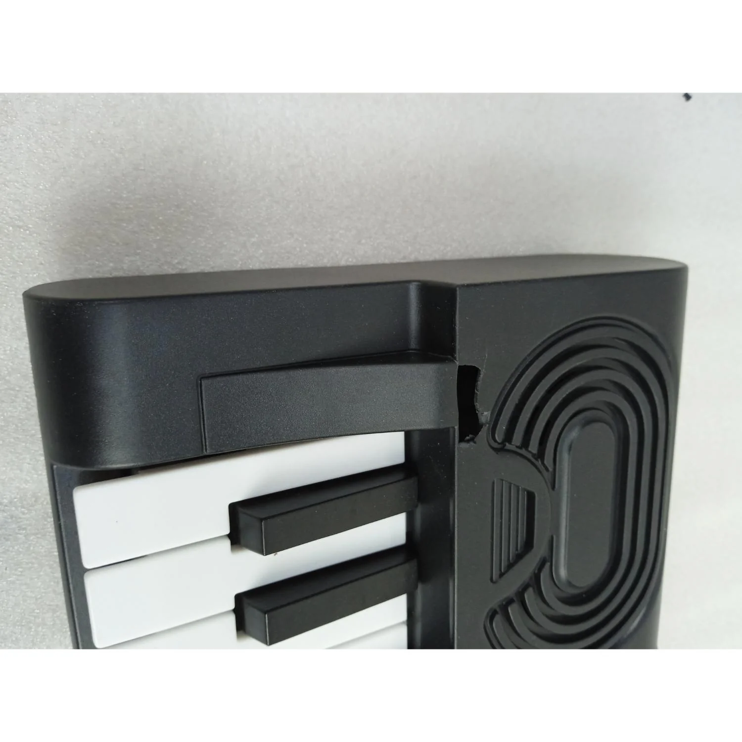 Henrix KBJ-37 37 Key Junior Keyboard with Microphone - Open Box B Stock - Image 28