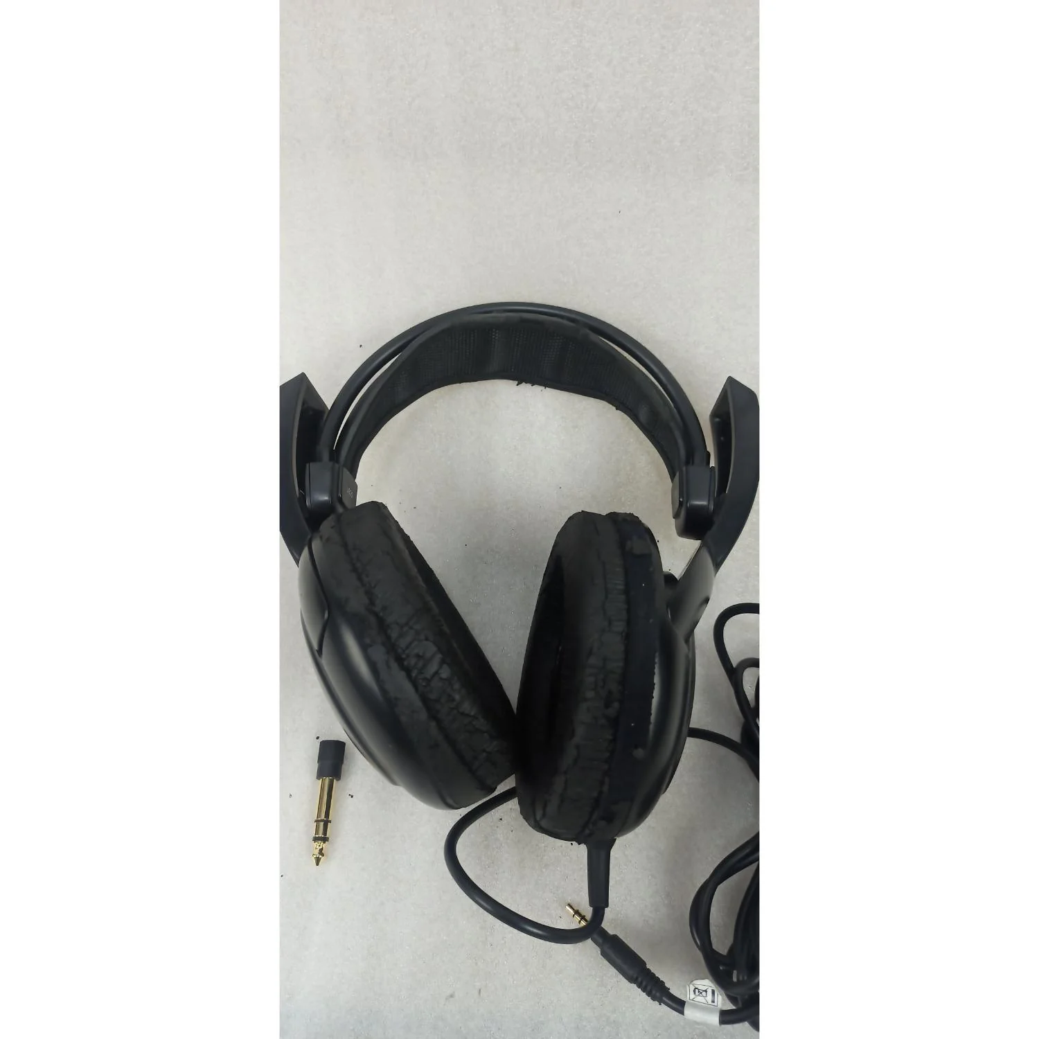 KOSS UR20 Circumaural Stereophones - Open Box B Stock - Image 4