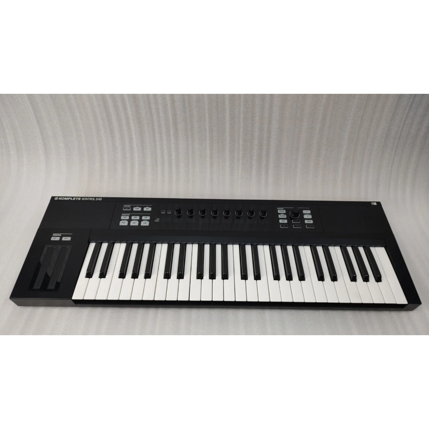 Native Instruments Komplete Kontrol S49 MK1 Midi Keyboard with Free Upgrade To Komplete 12 Select - Open Box