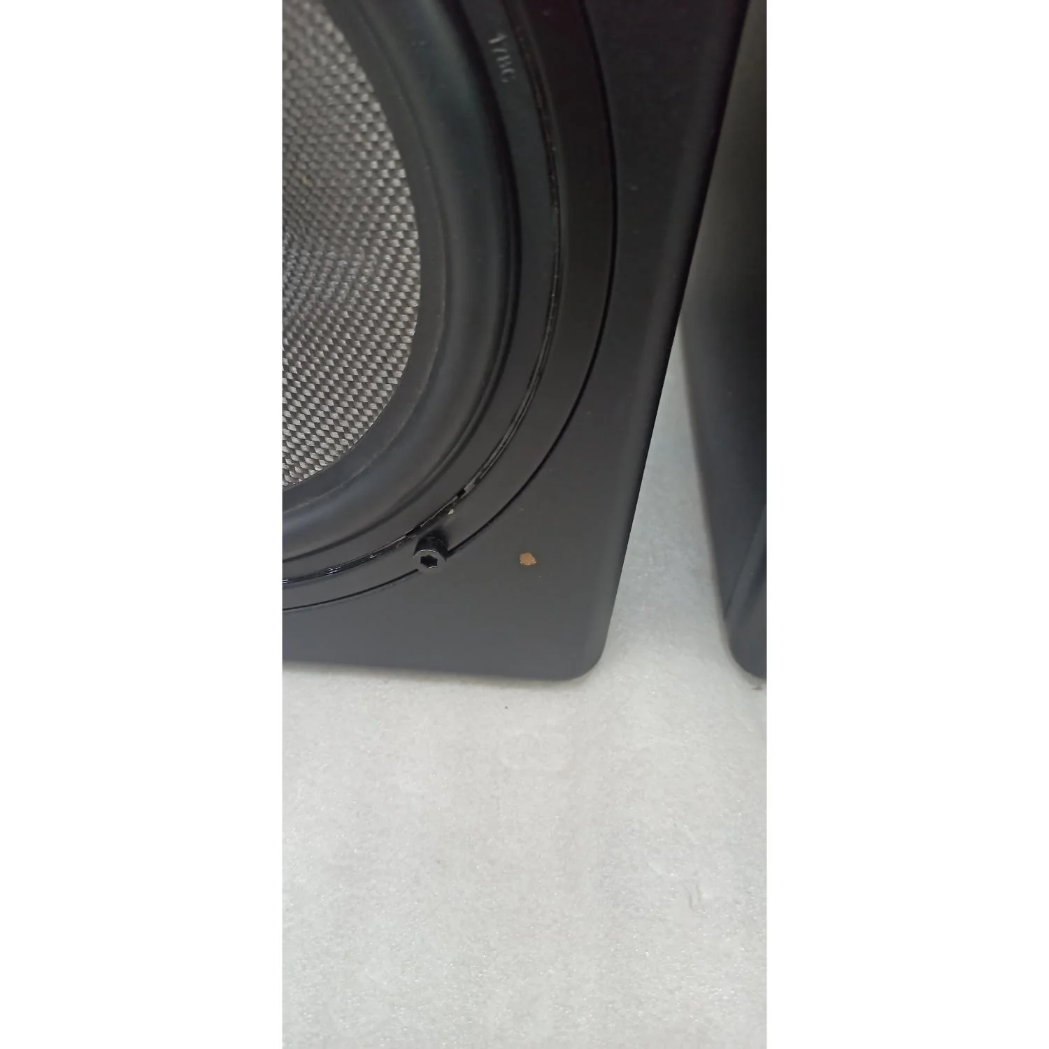 Vault C8 8-Inch Powered Studio Monitors - Pair - Open Box - Image 18