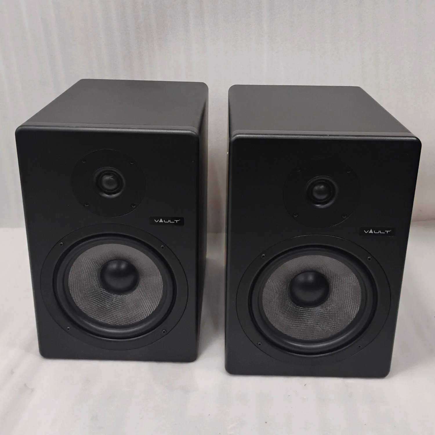 Vault C8 8-Inch Powered Studio Monitors - Pair - Open Box - Image 23
