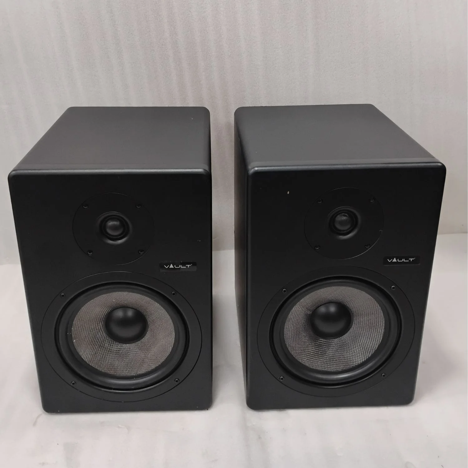 Vault C8 8-Inch Powered Studio Monitors - Pair - Open Box - Image 47