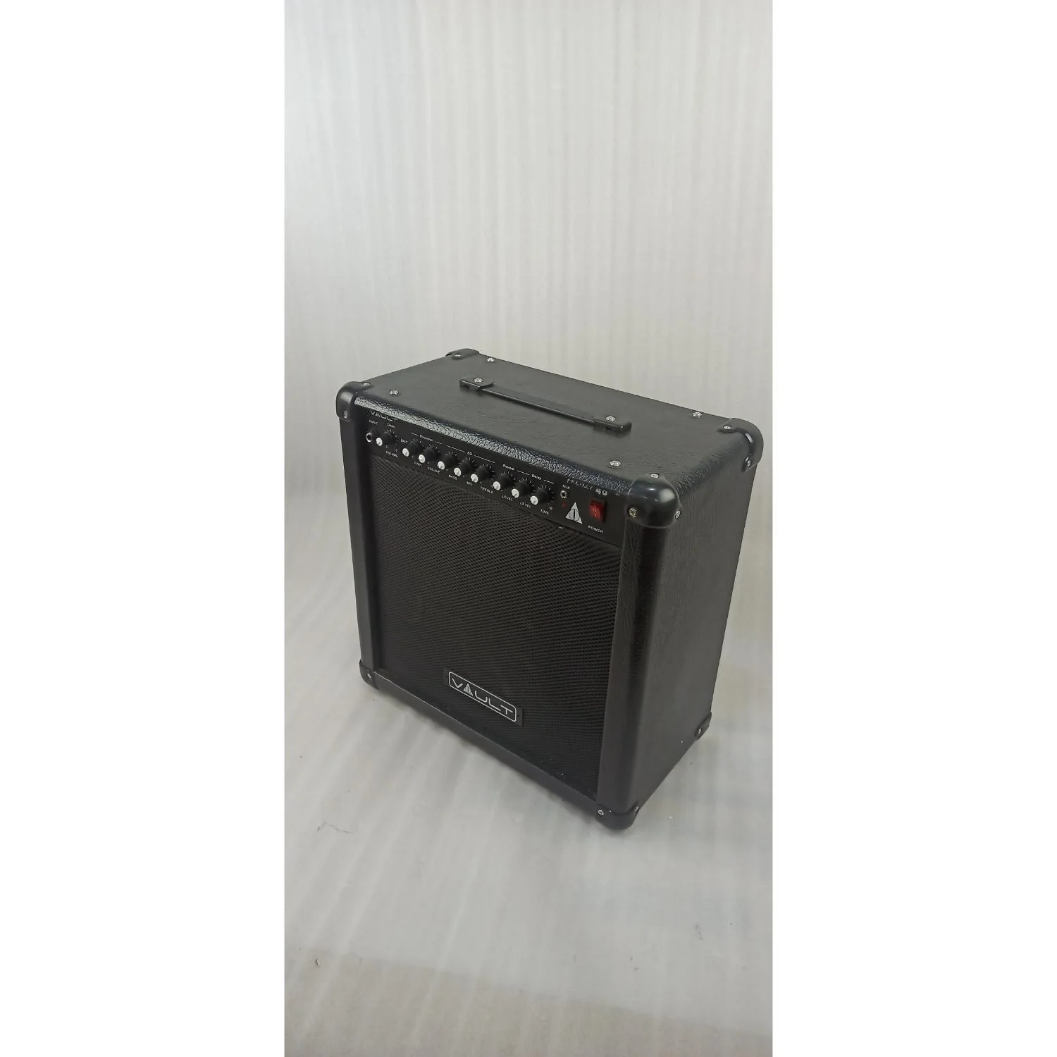 Vault Frenzy 40 Watt Combo Guitar Amplifier with Analog Distortion, Reverb & Delay All Playable Together - Open Box - Image 11