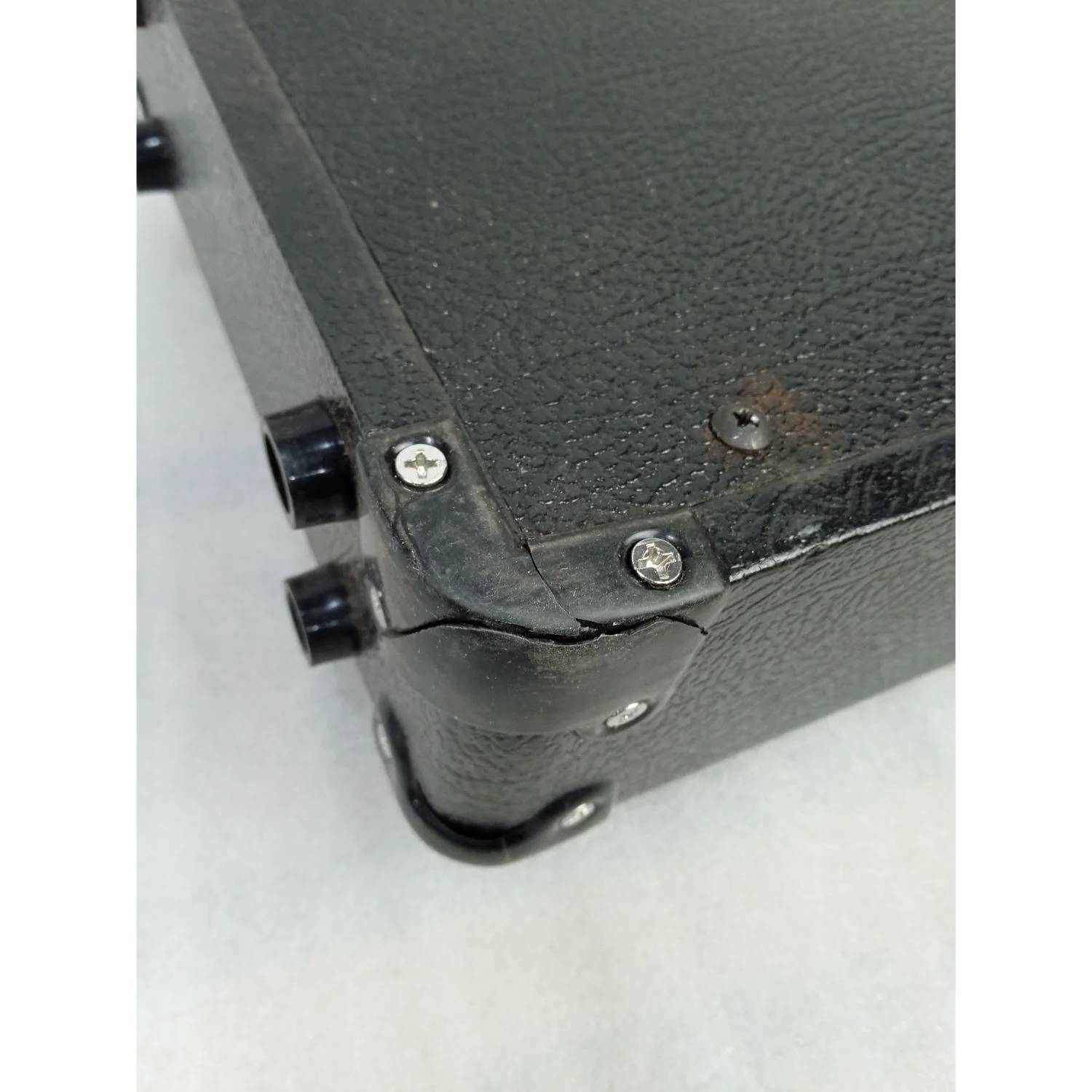 Vault GA10 Guitar Amplifier - 10 watts - Open Box B Stock - Image 2