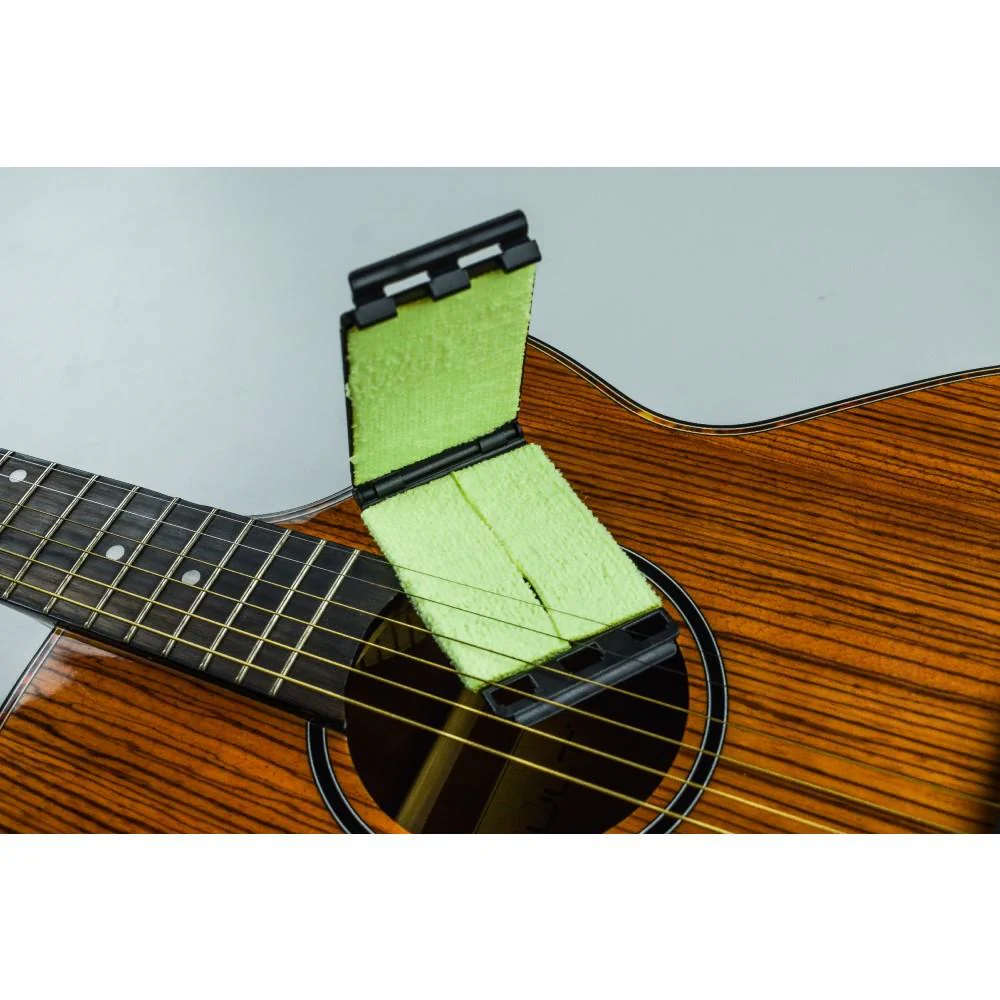 Vault Guitar String Cleaner - Image 6