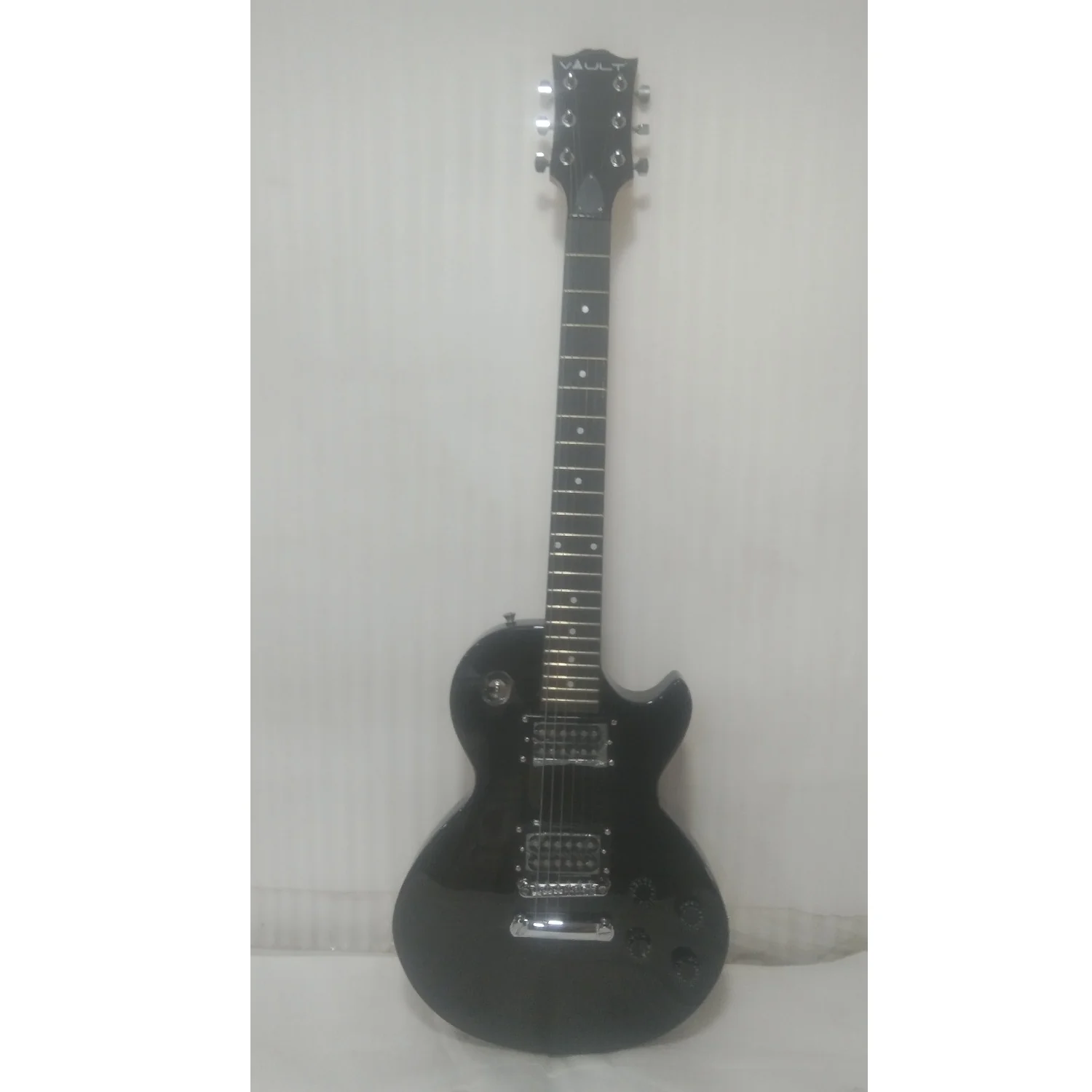 Vault LP1 Les Paul Style Electric Guitar - Open Box B Stock - Image 29
