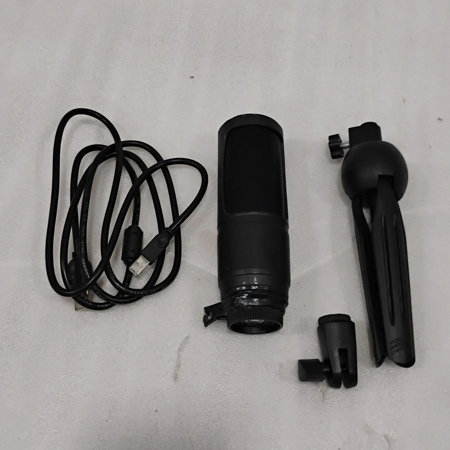 Vault Pod Mic Plus USB Condenser Podcast Microphone Kit - Open Box B Stock - Image 5