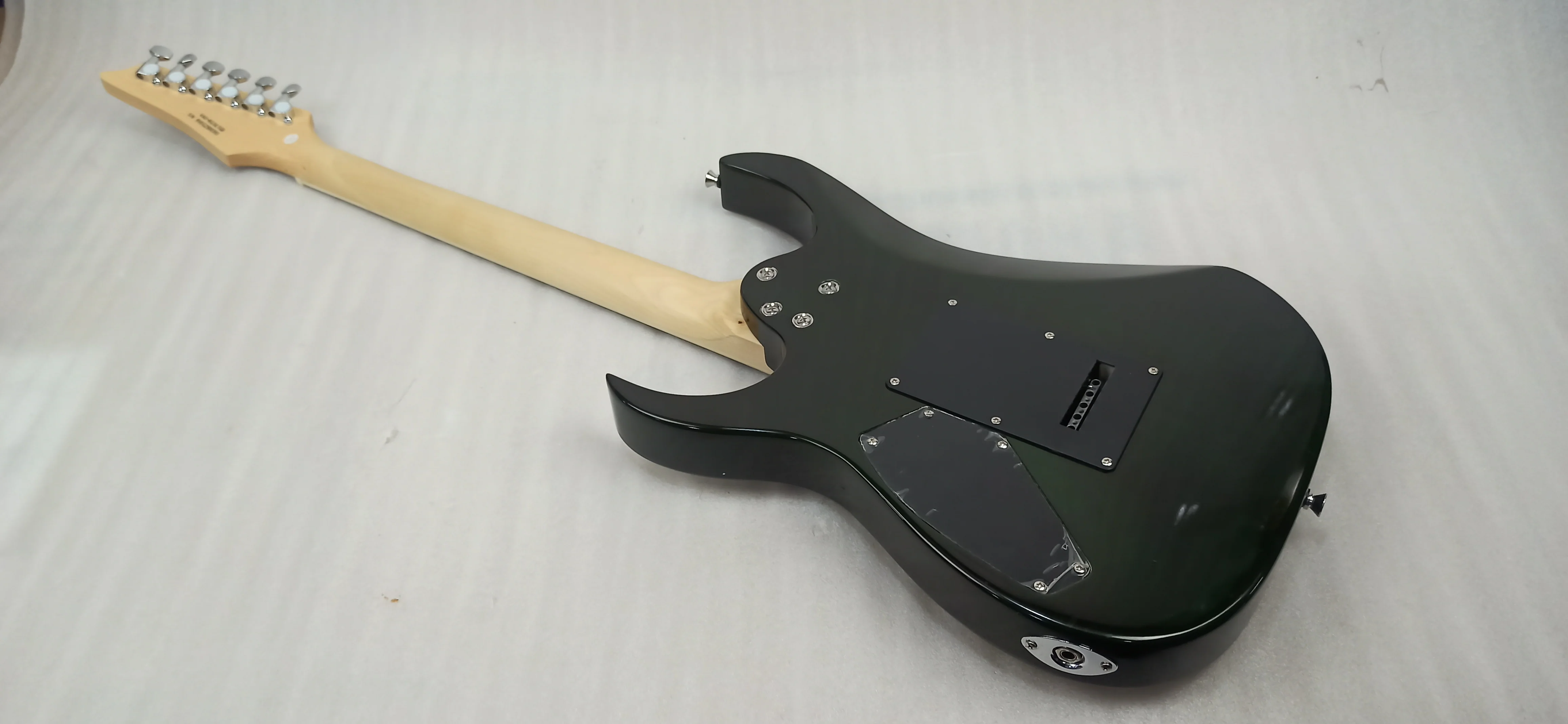 Vault RG1 Soloist Premium Electric Guitar - Transparent Green Burst - Open Box B Stock - Image 30