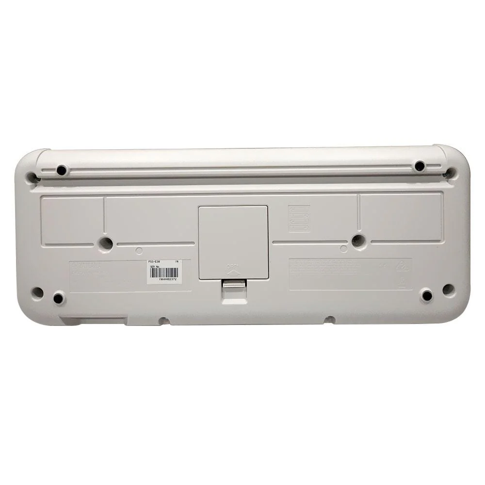 Yamaha Remie PSS E30 Kids Compact 37 Key Portable Keyboard with Gigbag, Colouring Book & Crayons - Image 5